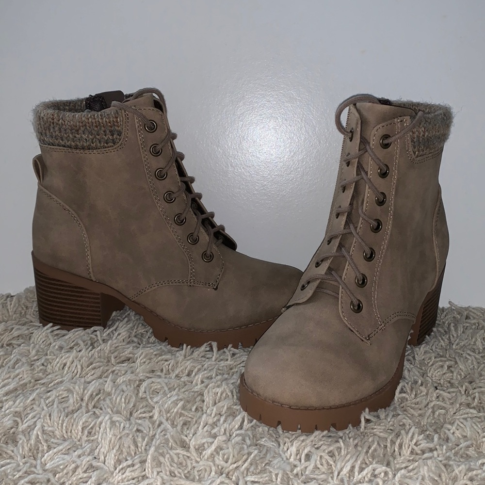 SODA Boots